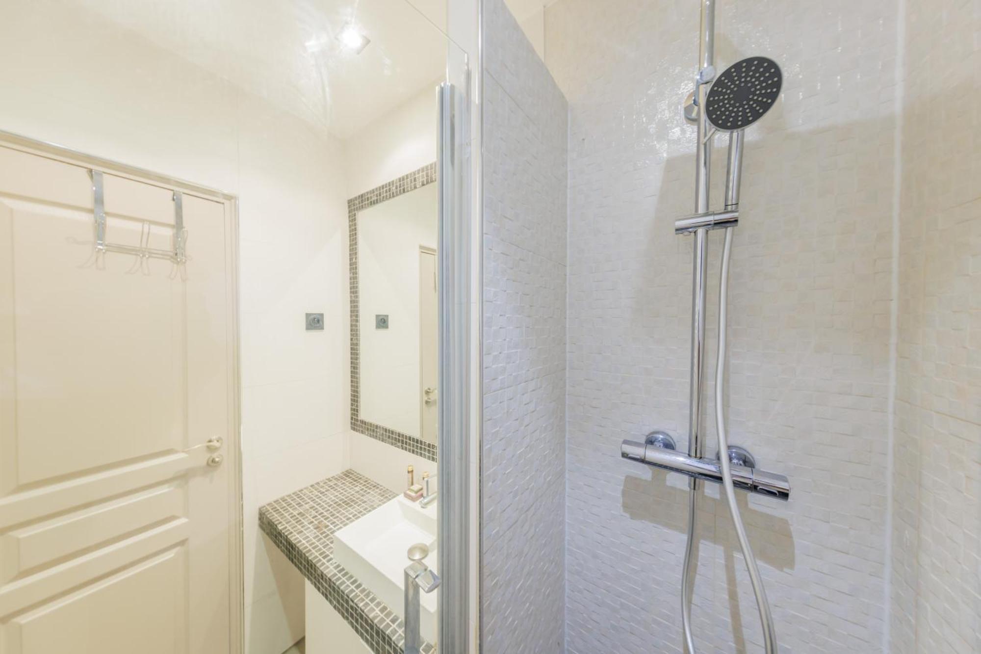 Cmg Residence Saint Lazare パリ エクステリア 写真